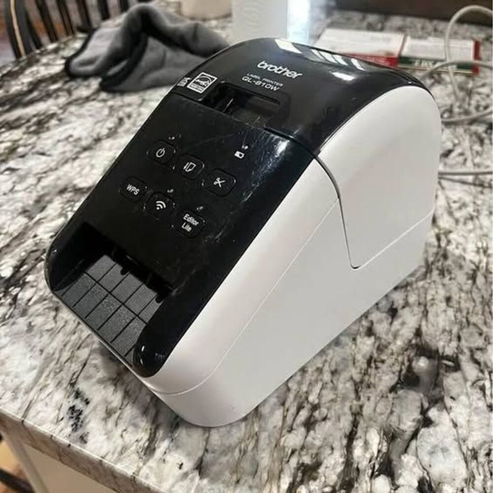 Brother QL-810W Ultra-Fast Label Printer w/ Bluetooth Wireless Networking - New